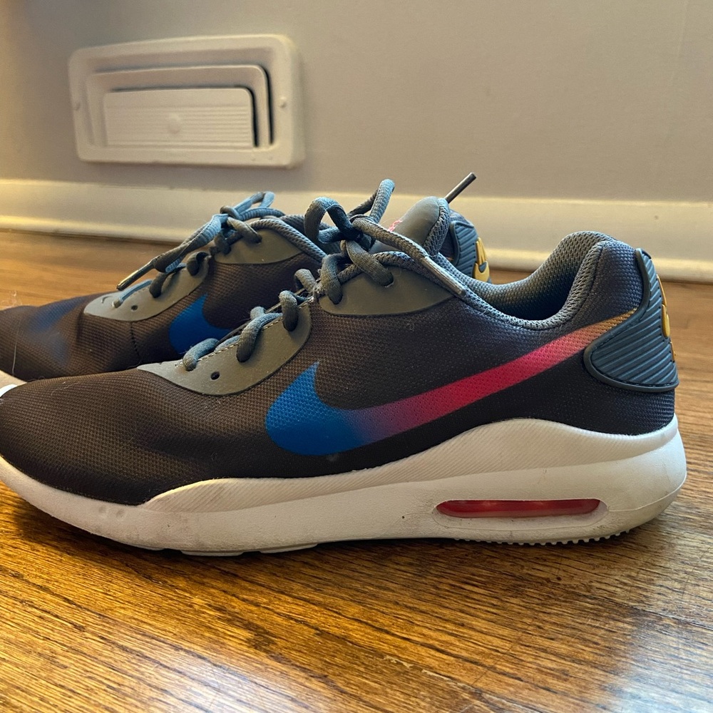 Nike air